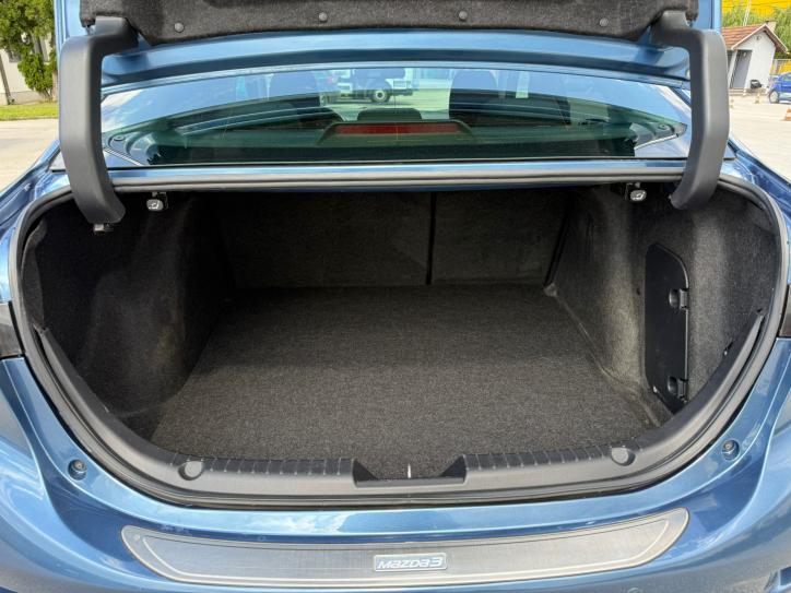 3 SKYACTIV